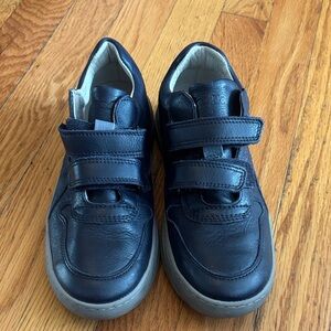 Frodo navy Leather Velcro Shoes. Size 35